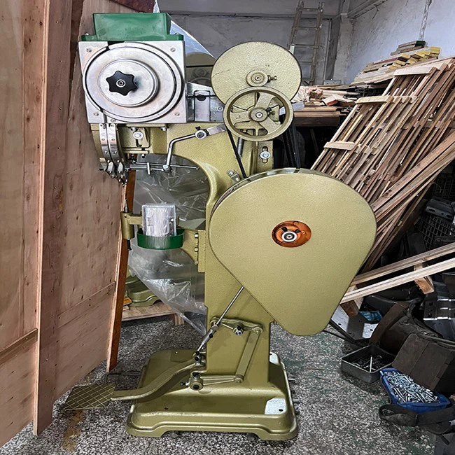 Brake Riveting Machine Brake Riveting Machine