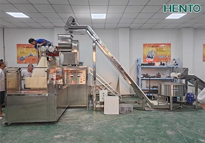 Vietnamese Customers Visit Rice Noodles Production Line