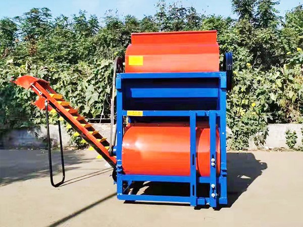 peanut picker peanut picker